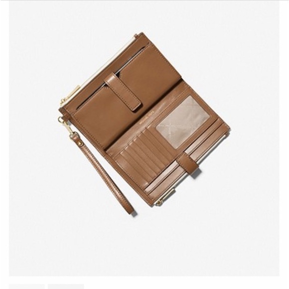 Michael Kors Smartphone Wristlet Wallet - Picture 2 of 10